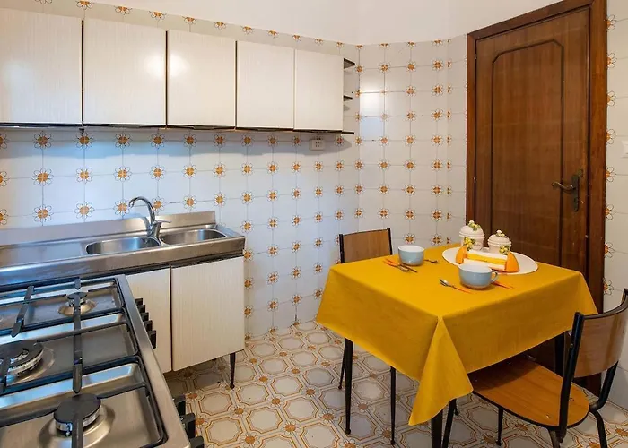 Bianca With Shared Pool Apartment