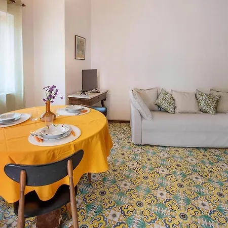 Apartment Bianca With Shared Pool *