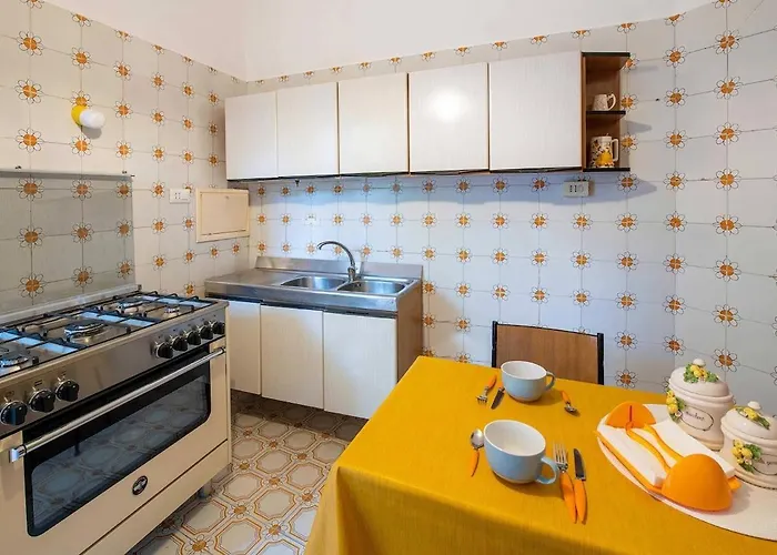 Bianca With Shared Pool Apartment *